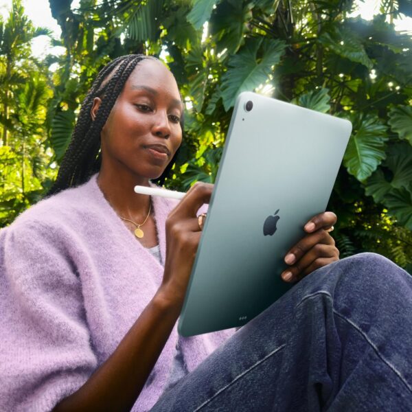 Apple iPad Air 11-inch - Image 4